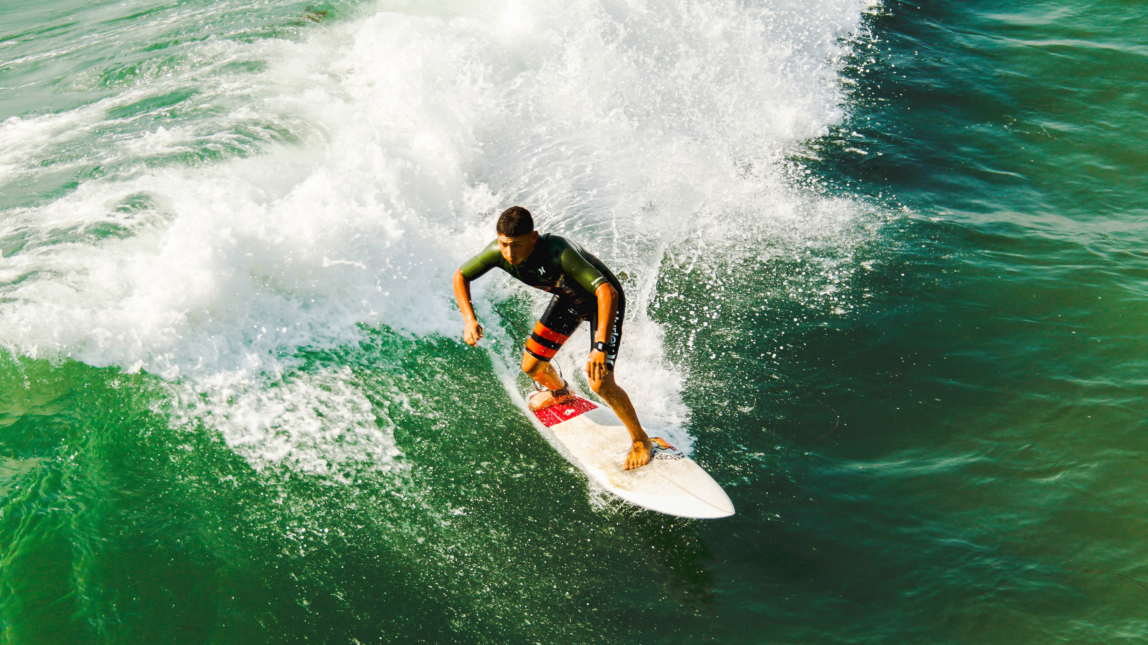 九游体育萨拉赫巅峰对决，阿扎伦卡与90激战G2分钟，爆冷胜负难料！