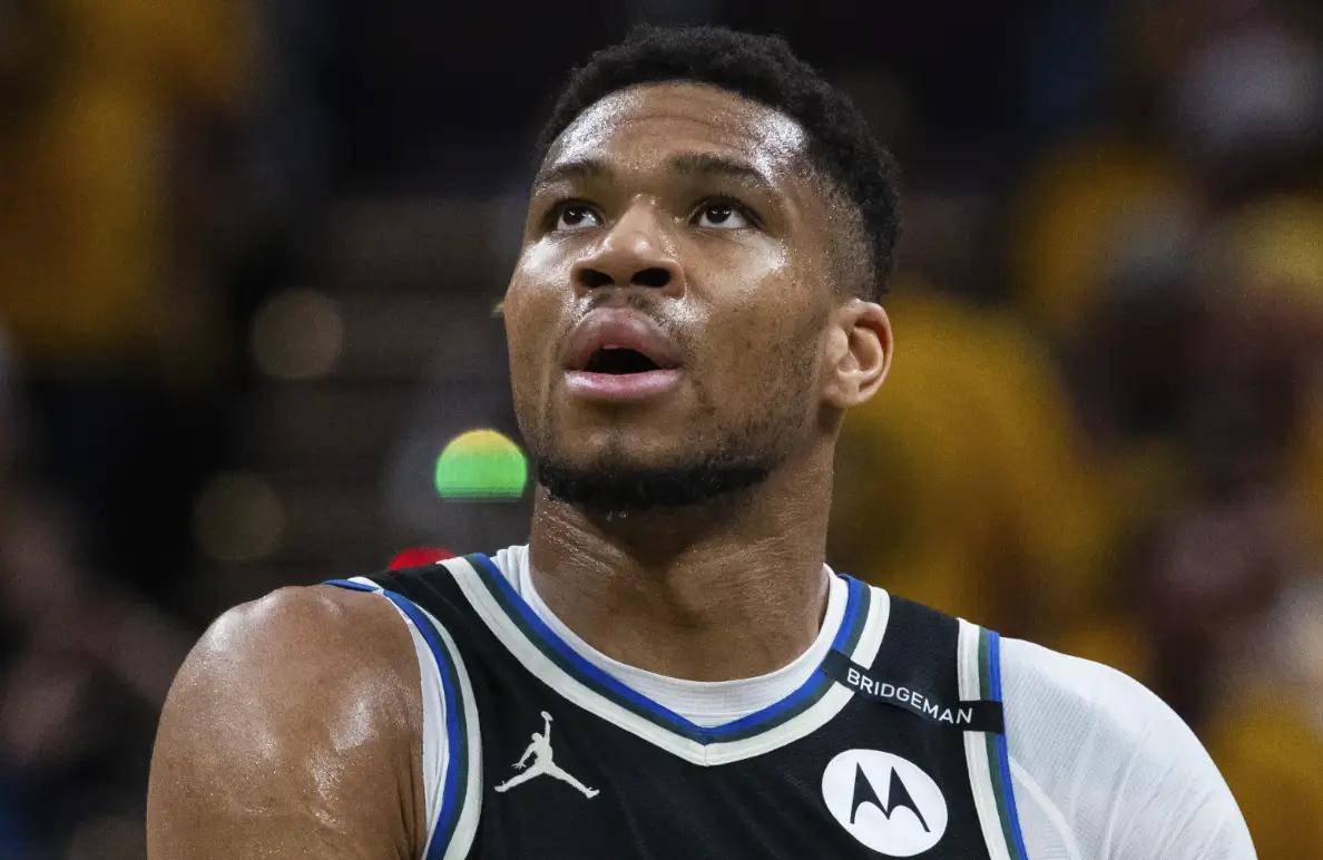 九游体育app 字母哥爆冷击败澳大利亚队,连败引爆全场!