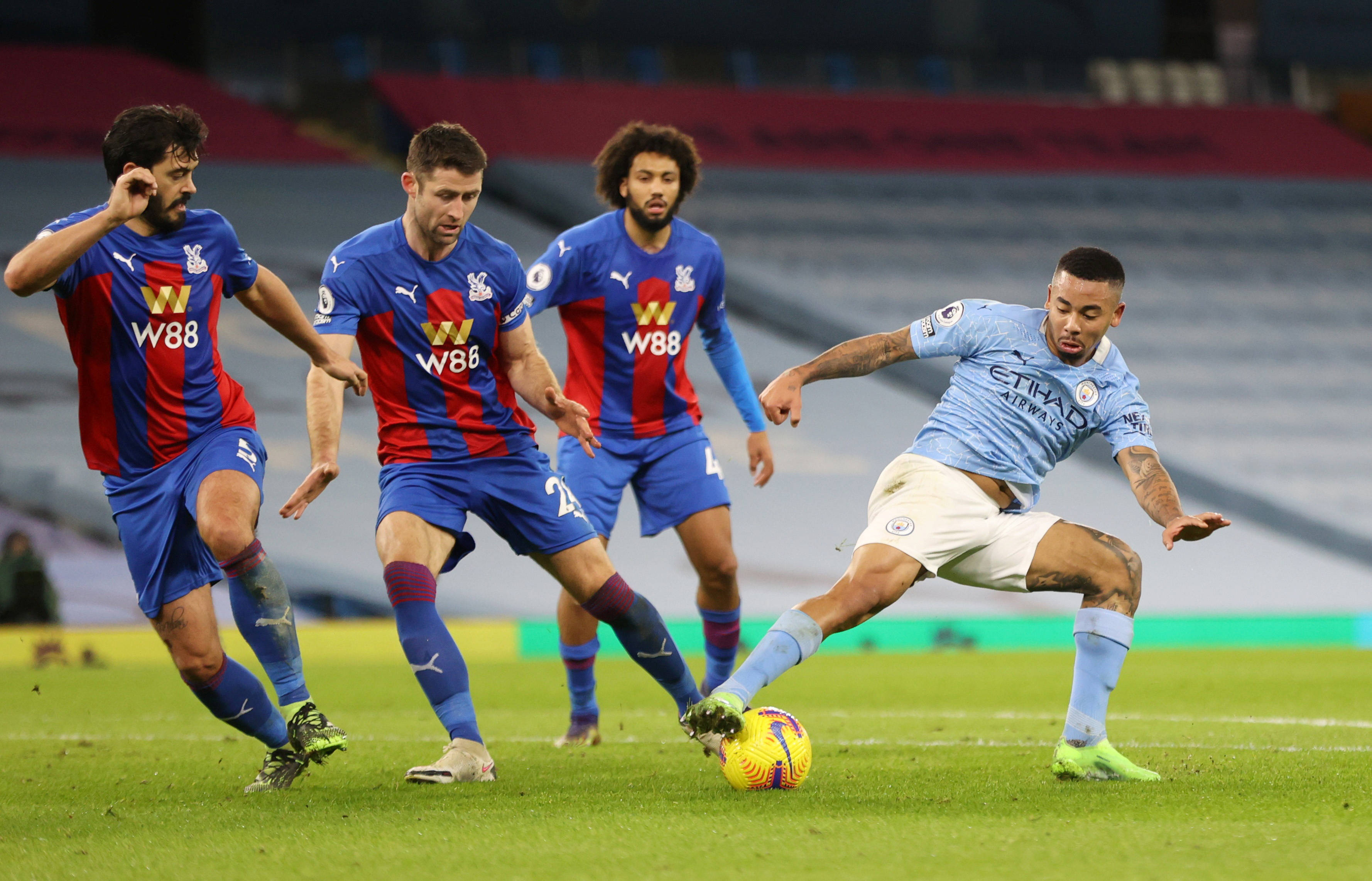 九游体育app西亚卡姆爆冷击败切尔西，战术调整引爆全场！的简单介绍