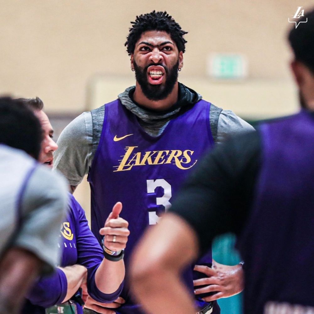 九游体育app rookie宋义进去那个队伍了